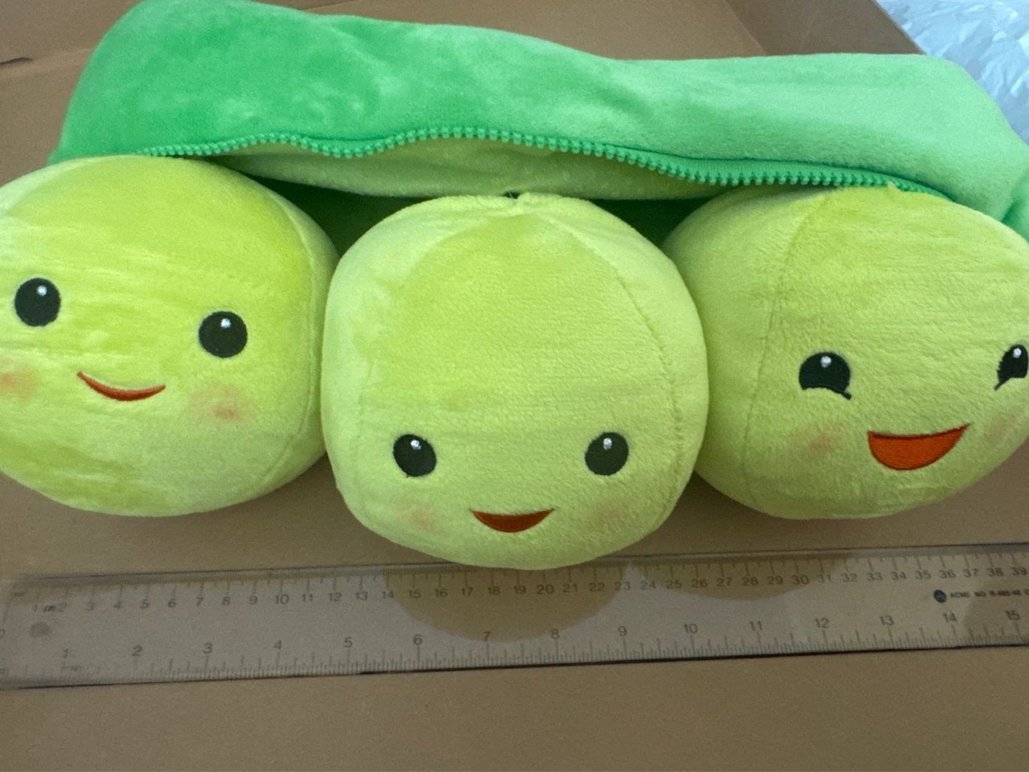 Disney Store 3 Peas in a Pod Plush Toy - photo 3