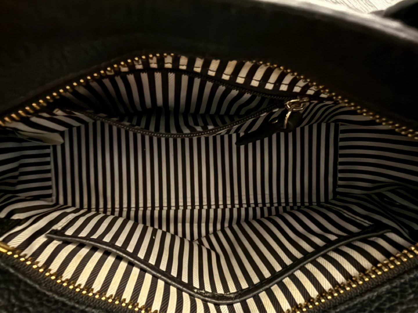 Kate Spade New York Black Pebbled Leather Satchel Bag - photo 4