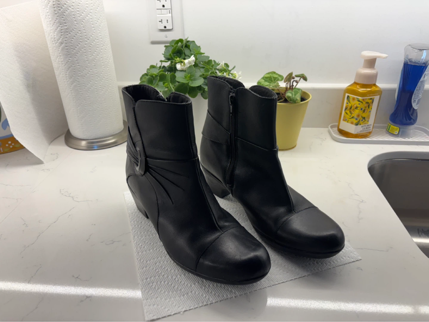 Clarks Black Leather Ankle Boots - Size 10