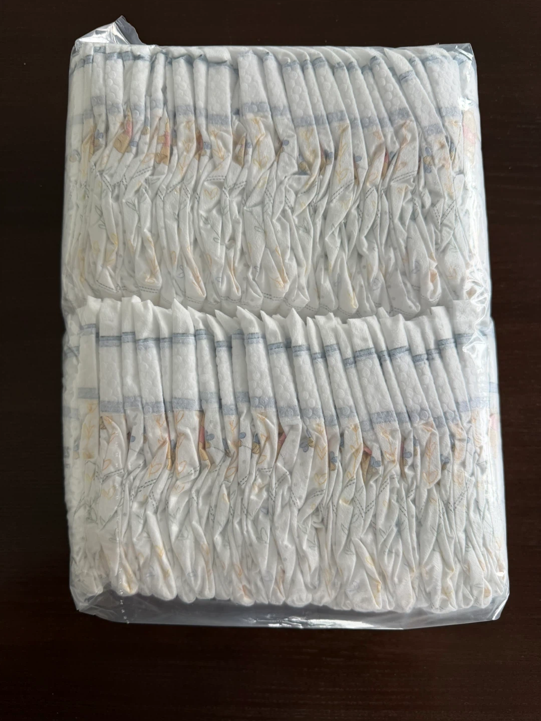 Huggies Little Snuggler Diapers - Size N