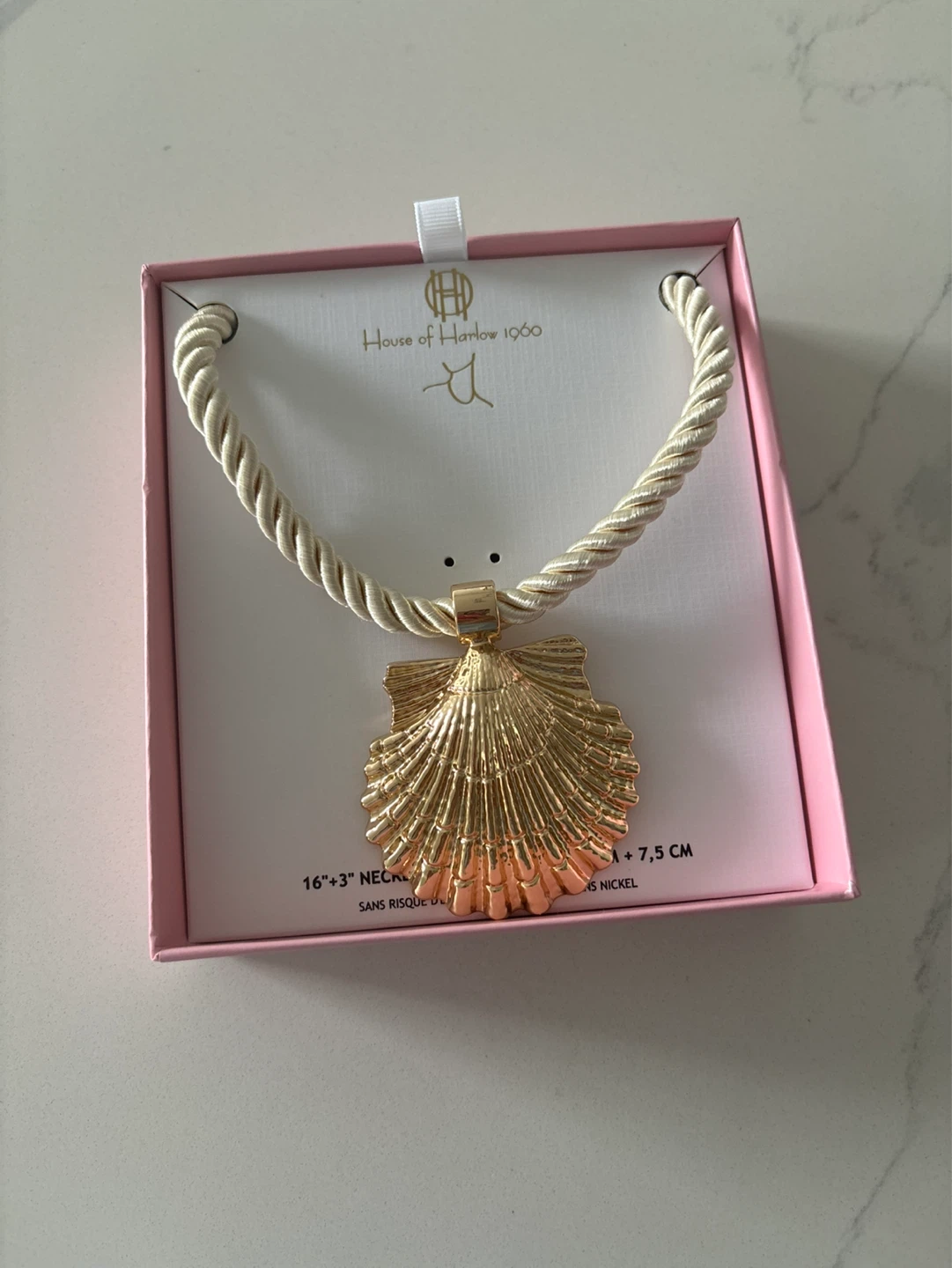 House of Harlow 1960 Gold Scallop Necklace