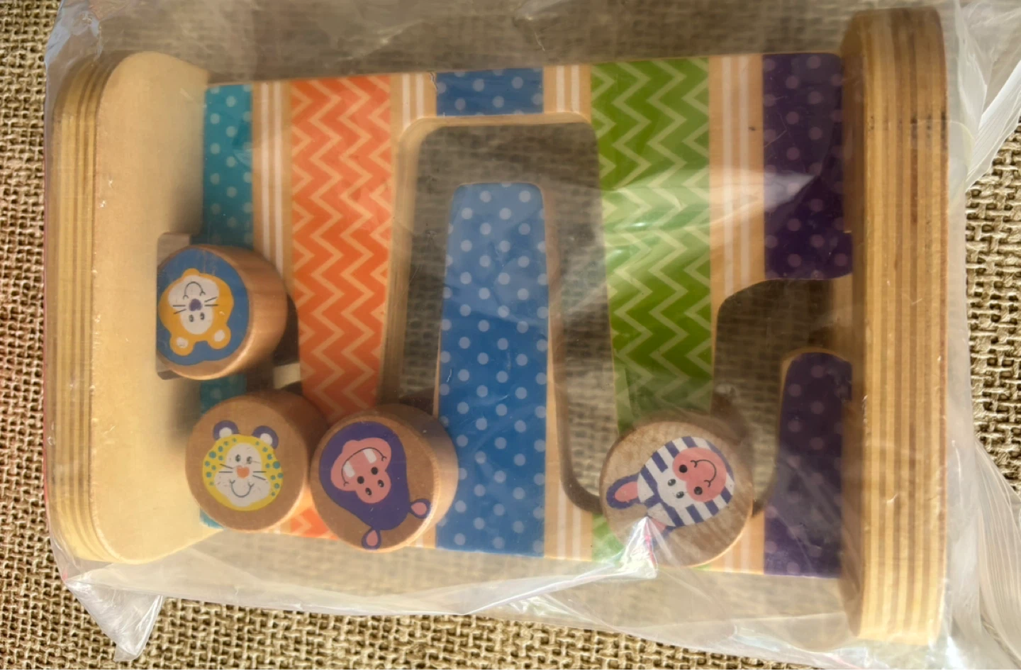 Melissa & Doug Wooden Peek-A-Boo Pull Toy