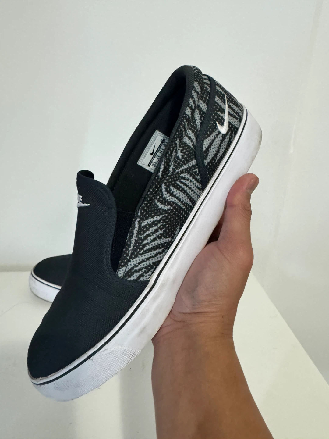 Nike Toki Slip On Print Mens (10.5US mens)