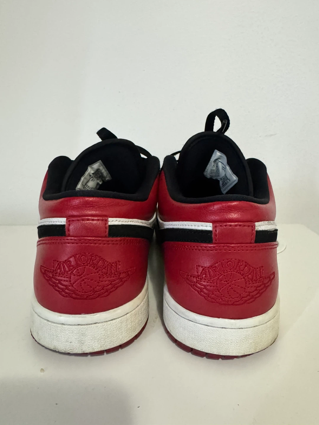 Jordan 1 Black Toe 2019 Mens (11US) - photo 4