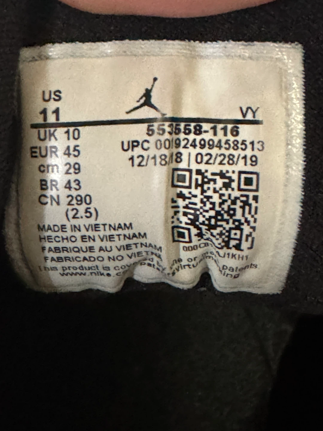Jordan 1 Black Toe 2019 Mens (11US) - photo 5