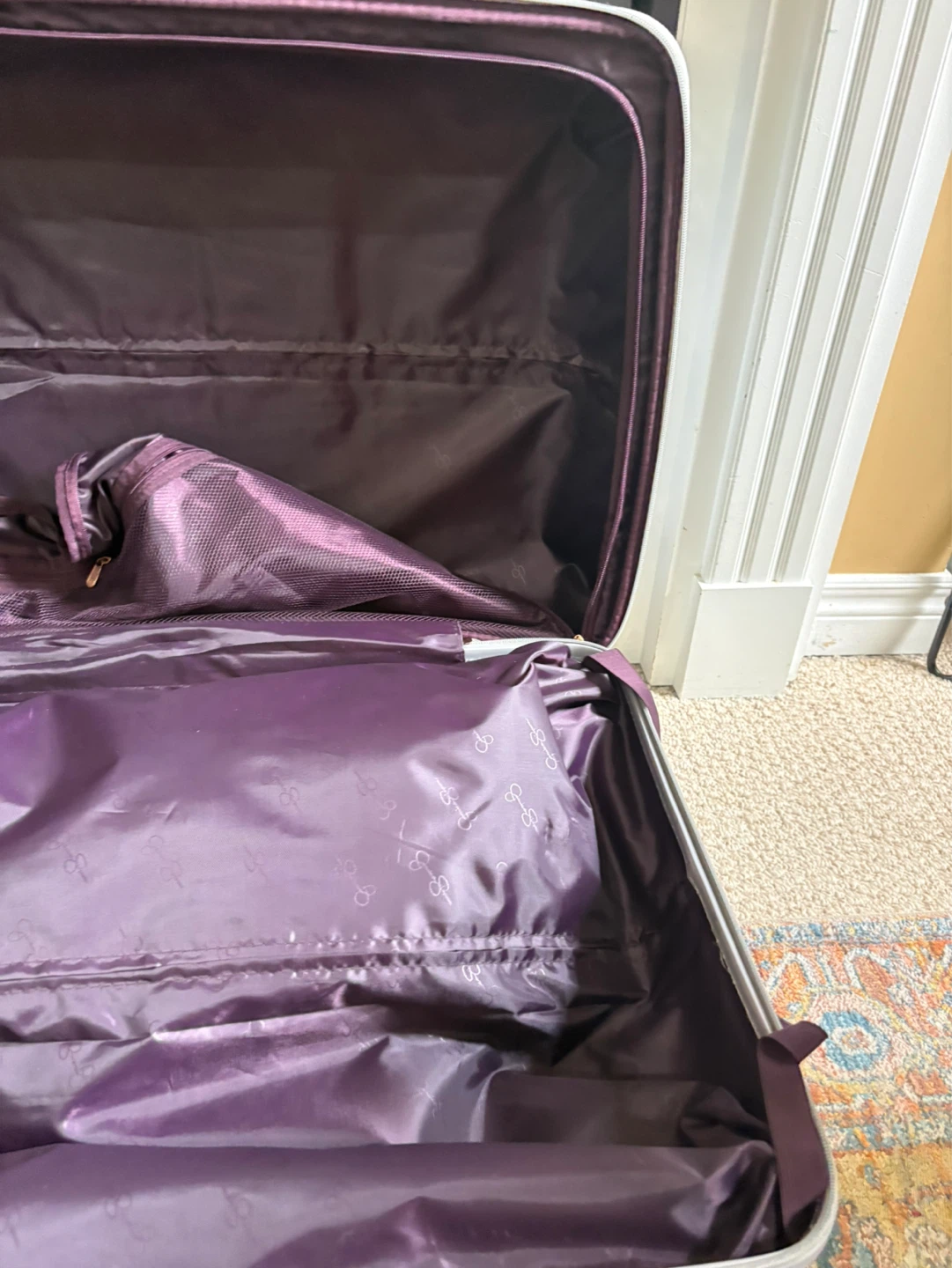Jessica Simpson Silver Hardside Suitcase checked bag luggage - photo 4