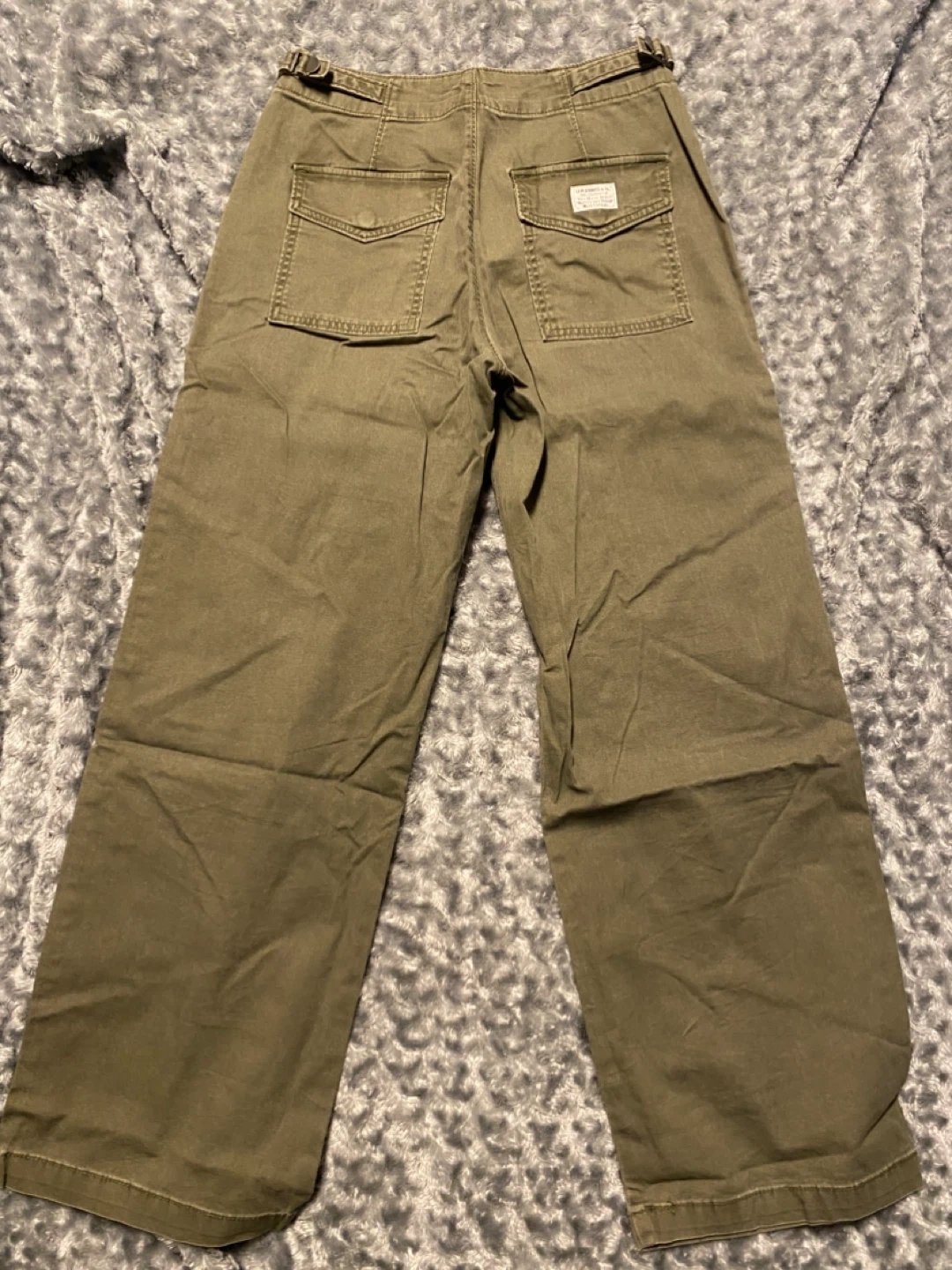 Levi’s Olive Green Cargo Pants - photo 4