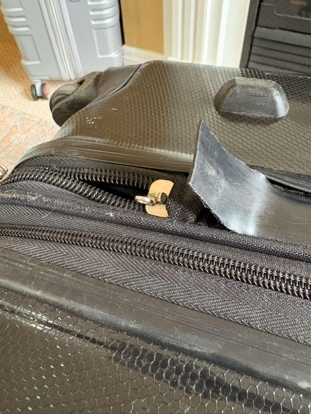 Swiss Gear Black Hardside Luggage some stain on inside - photo 5