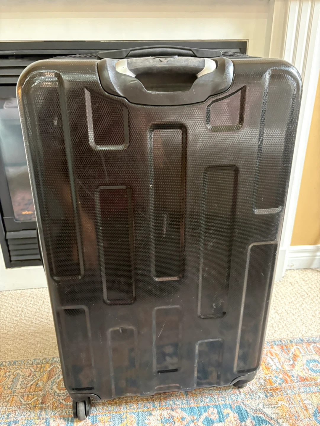 Swiss Gear Black Hardside Luggage some stain on inside - photo 4