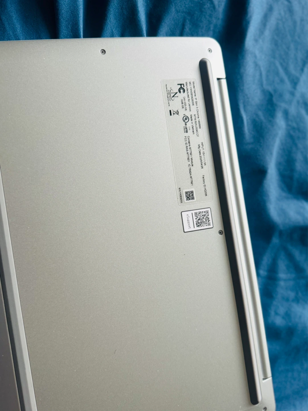 Lenovo Chromebook Laptop - photo 5