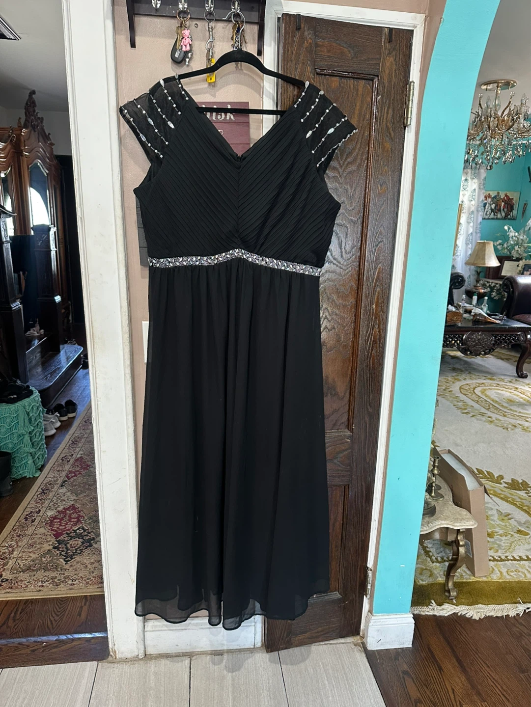 Elegant Black V-Neck Maxi Dress with Beaded Waist Size 3XL