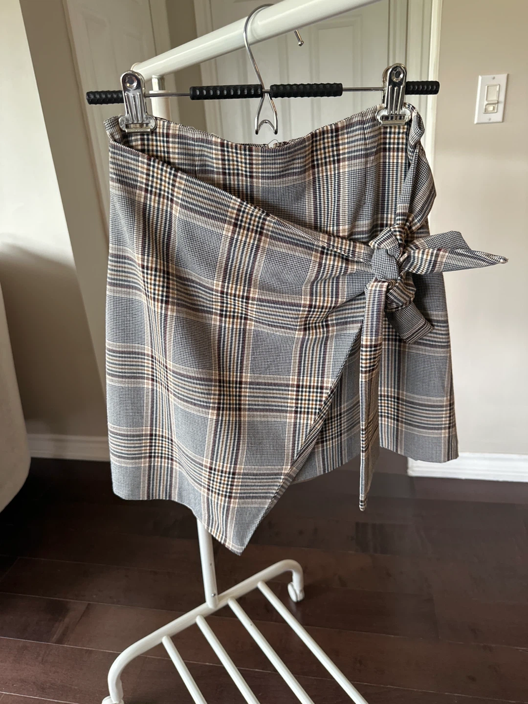 Wilfred Plaid Wrap Skirt Size 8 - photo 2