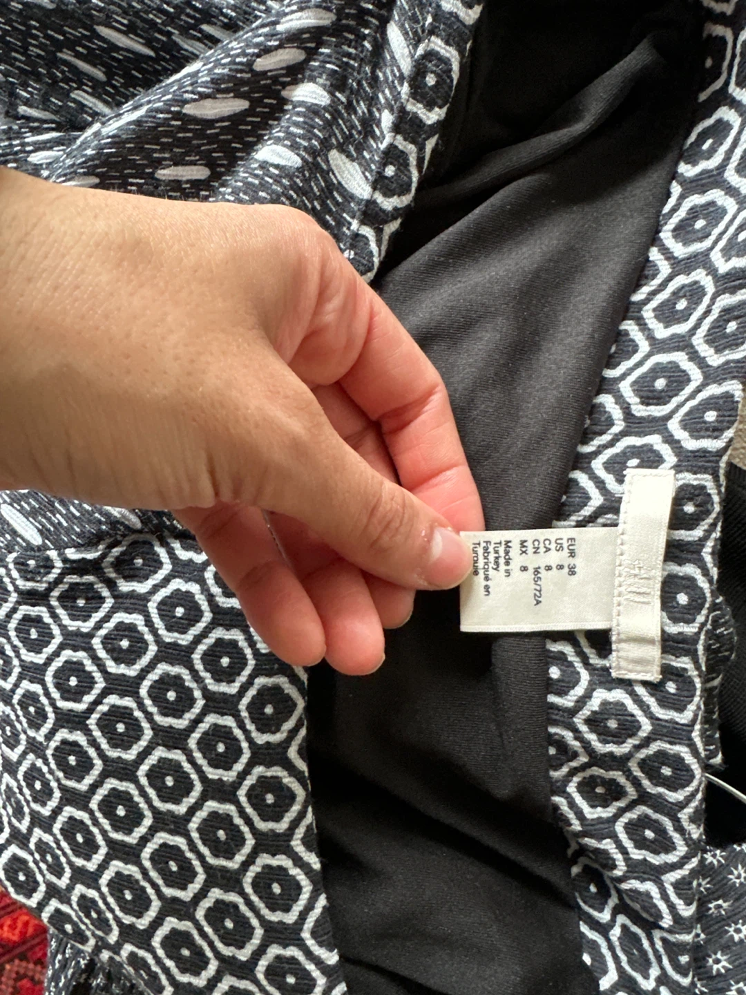 H&M Black & White Patterned Mini Skirt