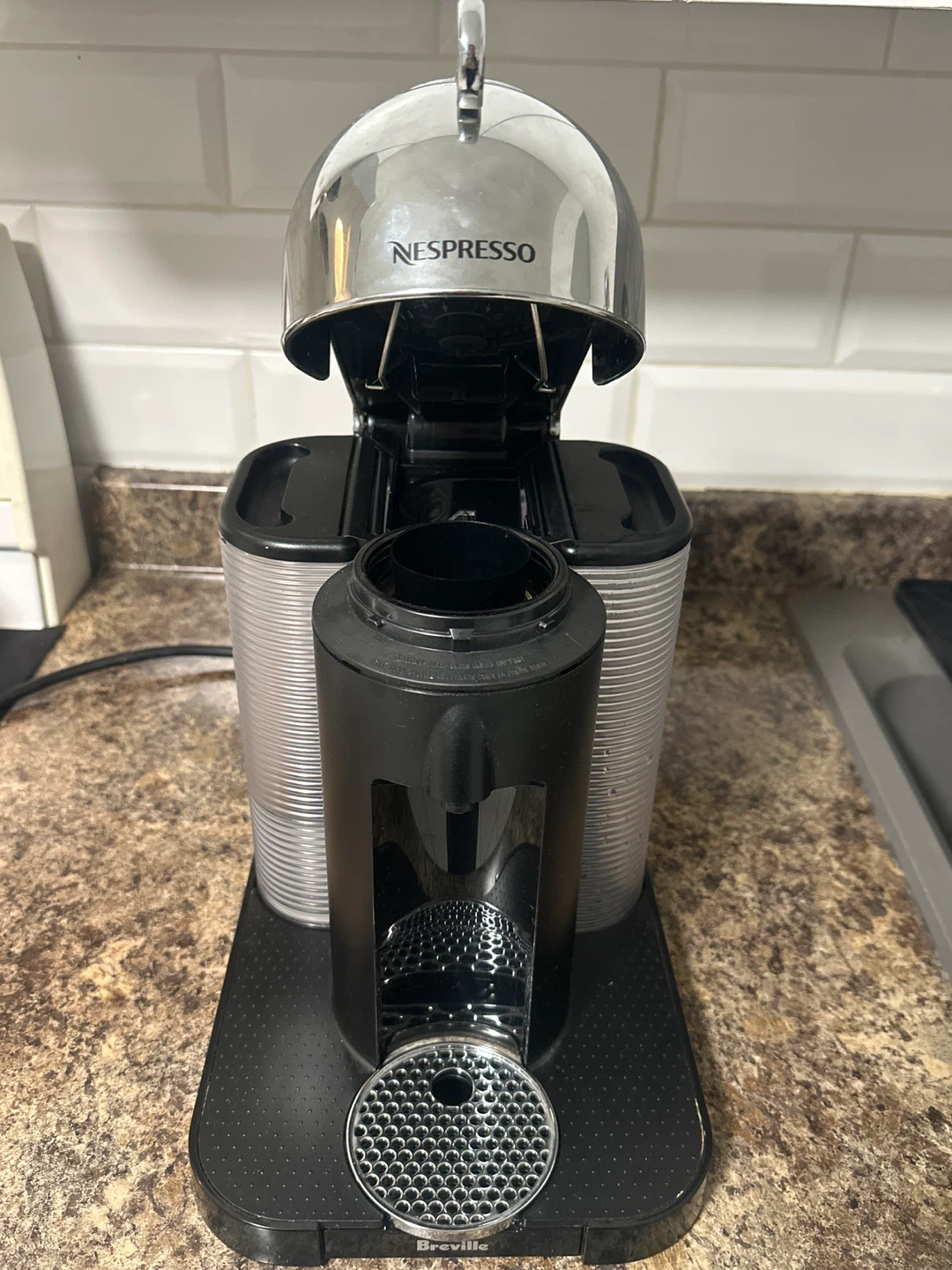Nespresso Breville Coffee Machine - photo 2