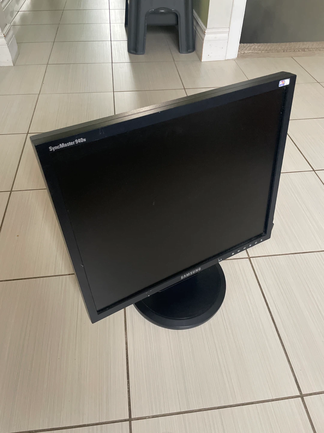 Samsung SyncMaster 940N Monitor