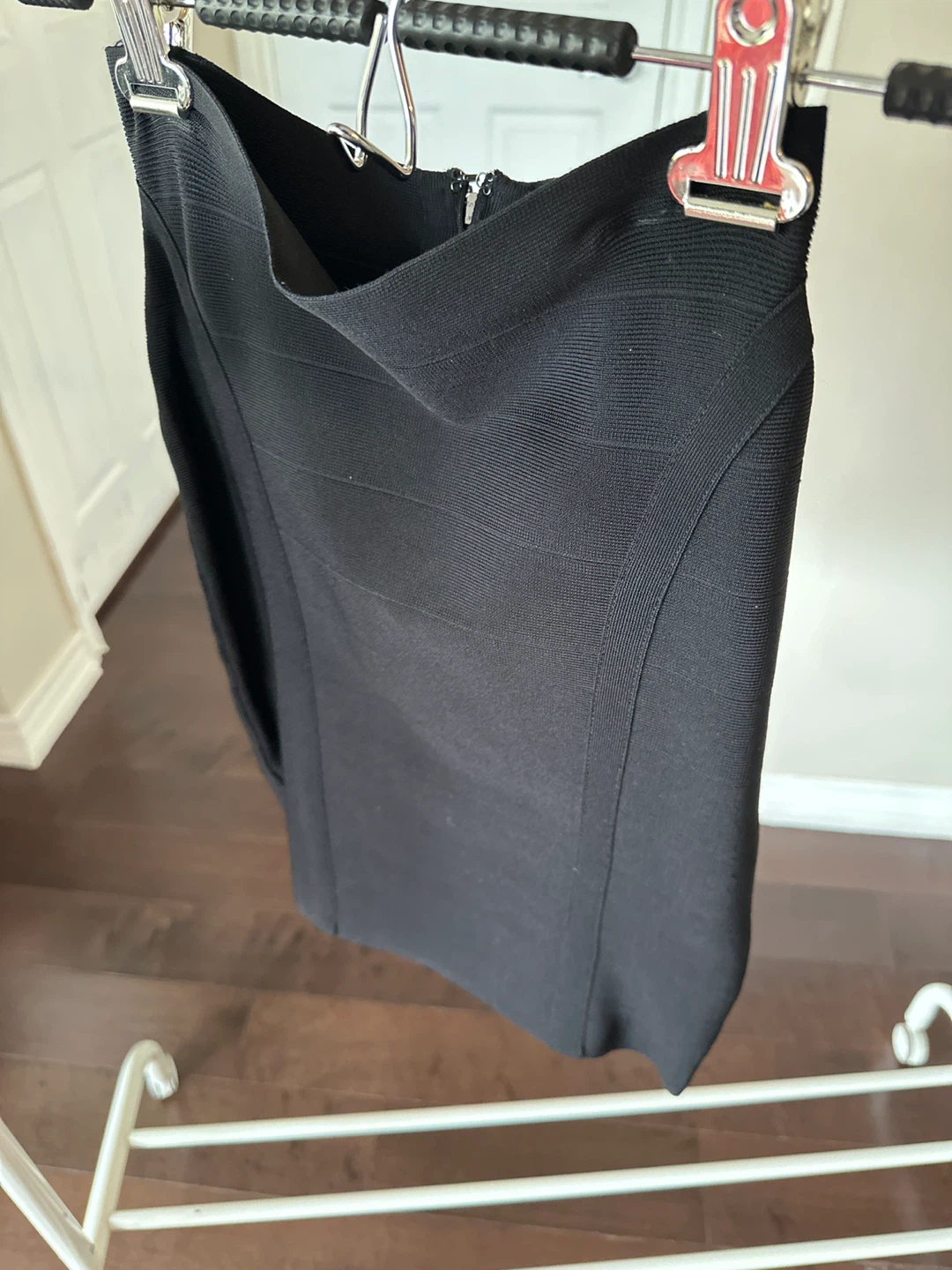 GUESS Black Sleeveless V-Neck Cropped Top & Skirt Set Size XS/S - photo 5