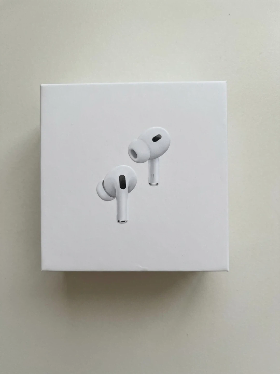 AirPods Pro (2nd Gen) with MagSafe Charging Case