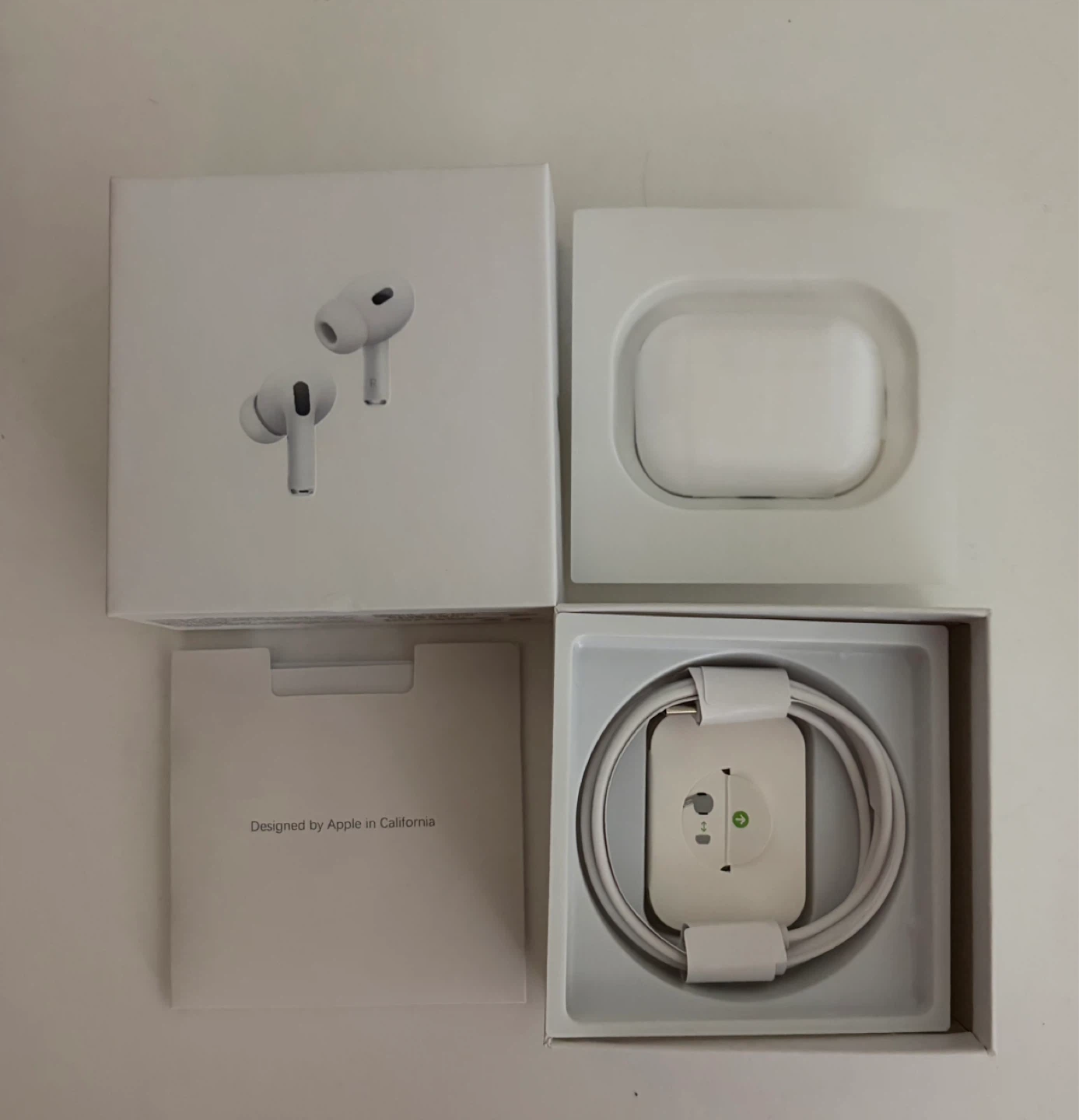 AirPods Pro (2nd Gen) with MagSafe Charging Case - photo 4