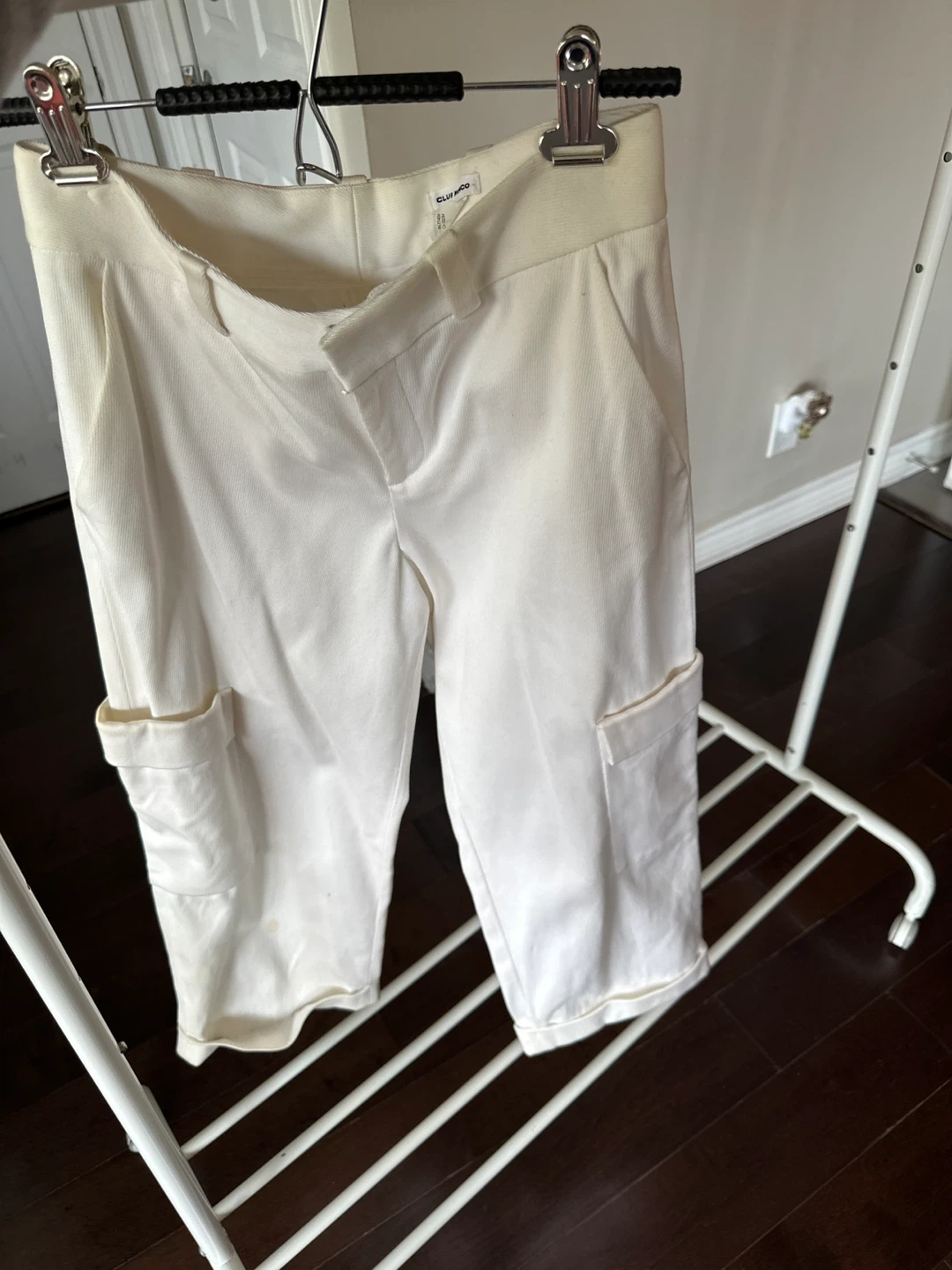 Club Monaco Cream Cargo Capris Size 6