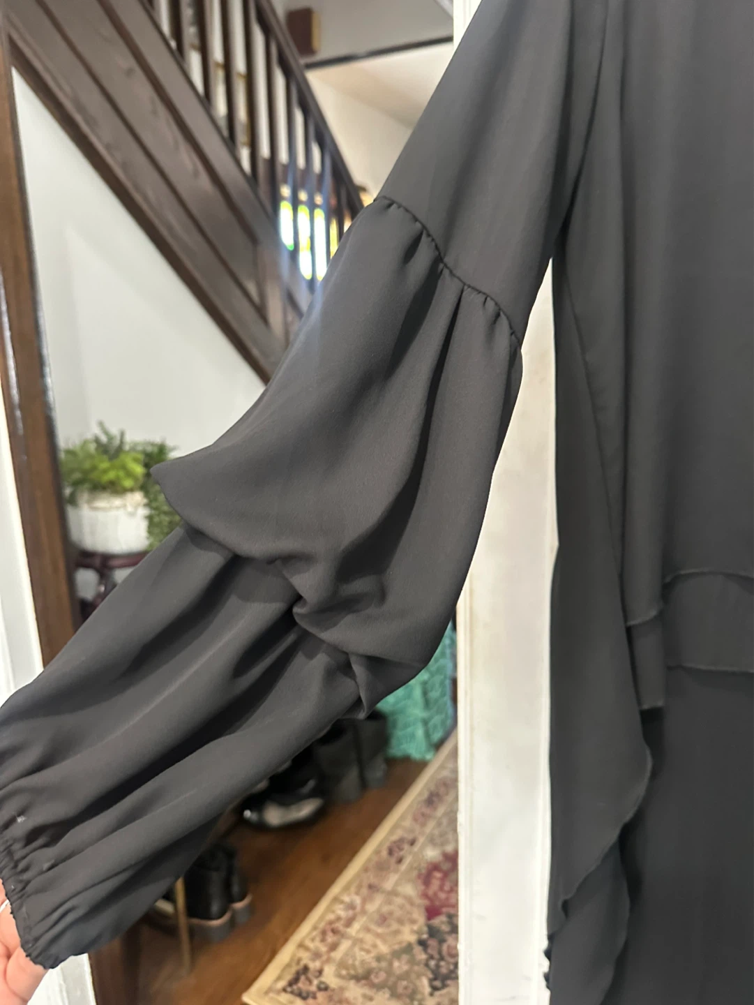 PRETTYGARDEN Black Ruffle-Sleeve High-Low Top Size XL