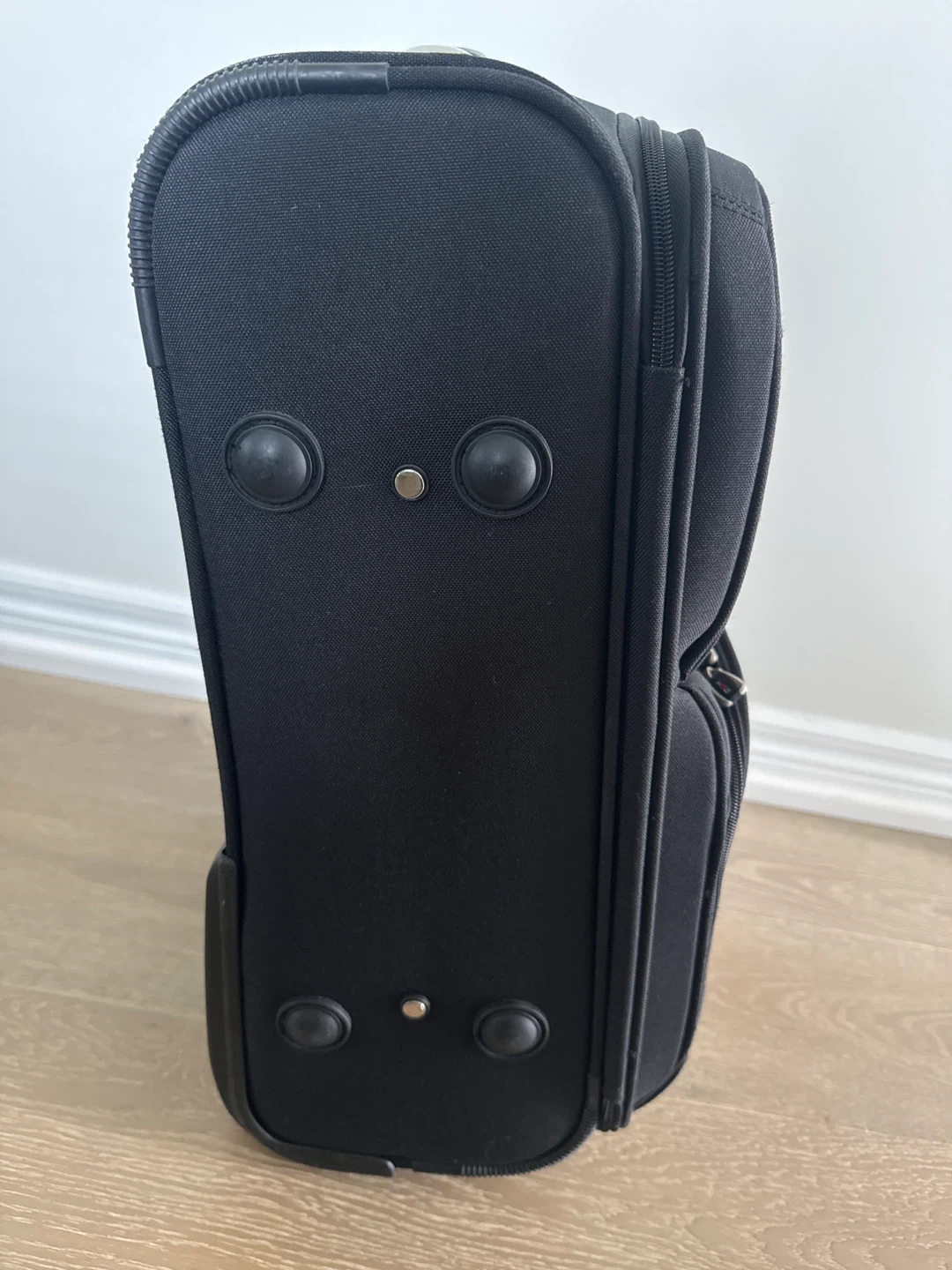 Touch N Go Black Carry-On Suitcase - photo 4