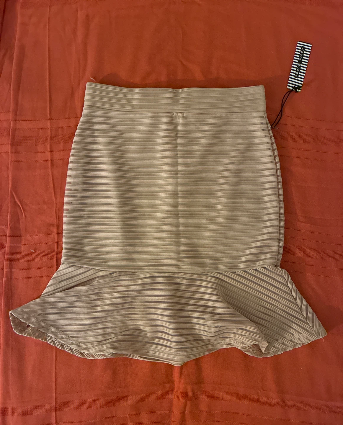 HUGE LONDON Skirt