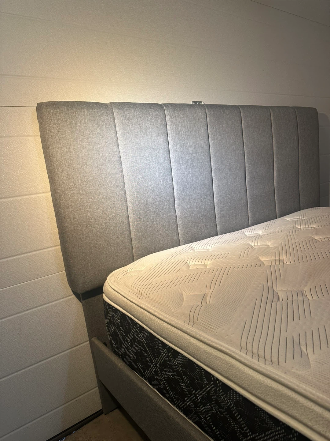 Grey Queen Size Complete Bed Set - photo 4