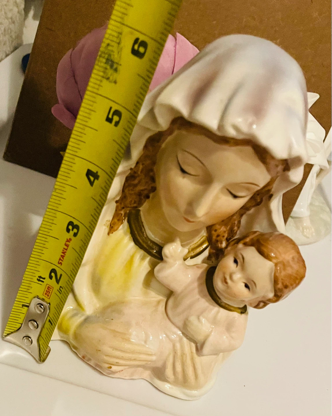 Madonna and Child Figurine with flower holder - photo 3