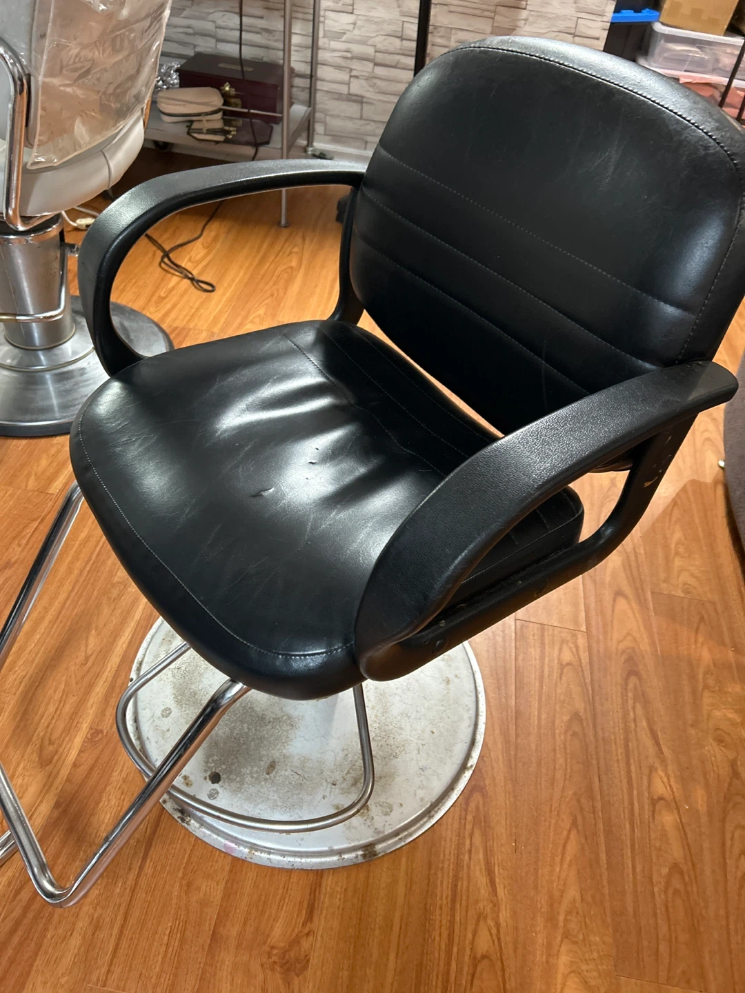 Black Salon Chair