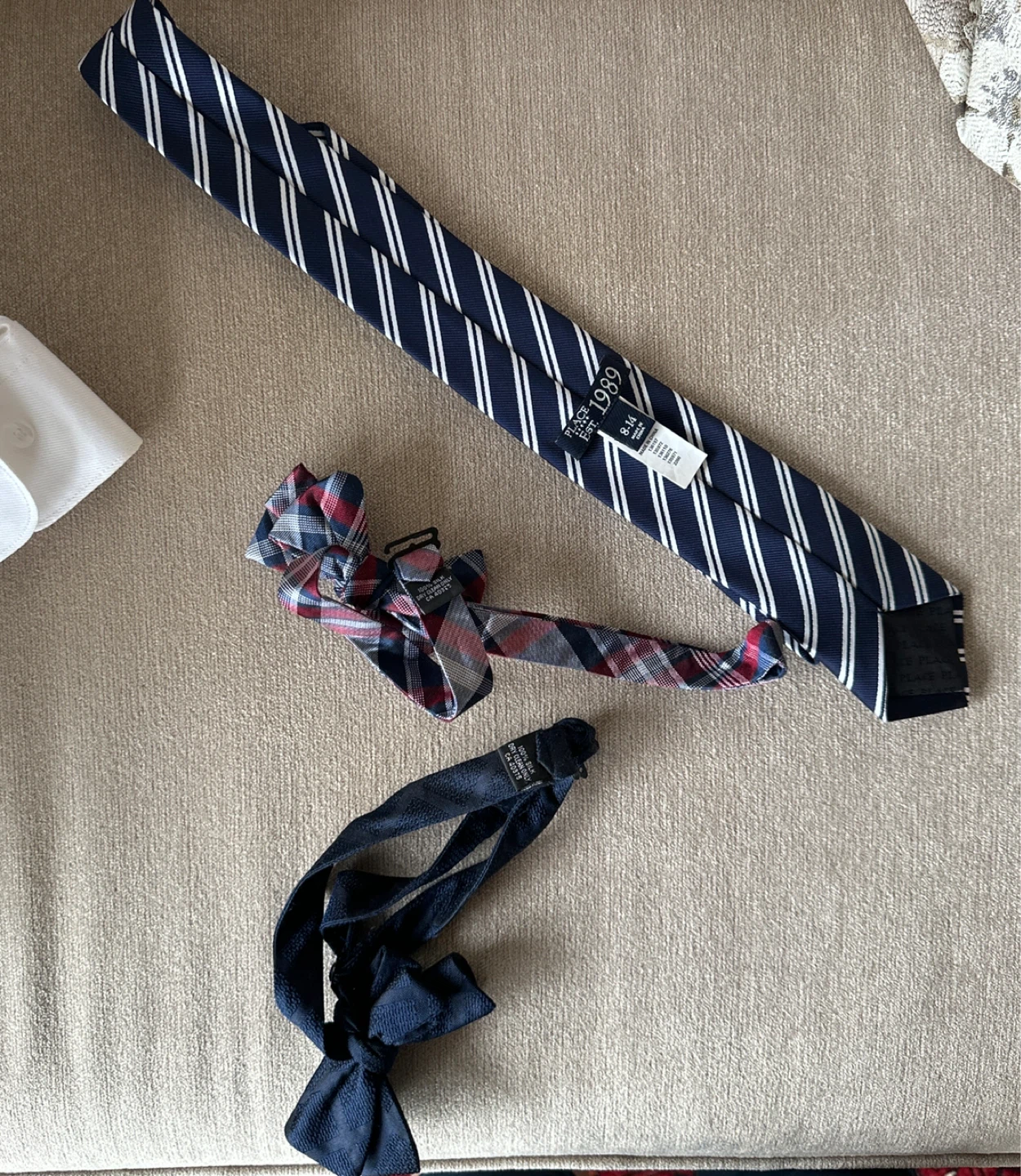 3 Ties - Striped, Plaid & Bow Tie - photo 2