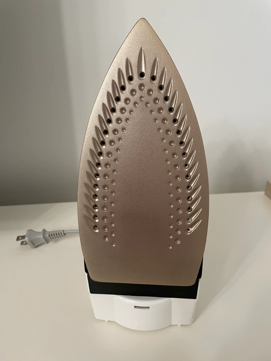 Panasonic NI-S300TR Steam Iron - photo 2
