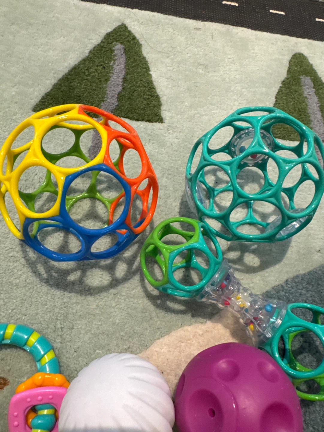 Assorted Montessori Baby Toys: Oball, shape sorter - photo 5