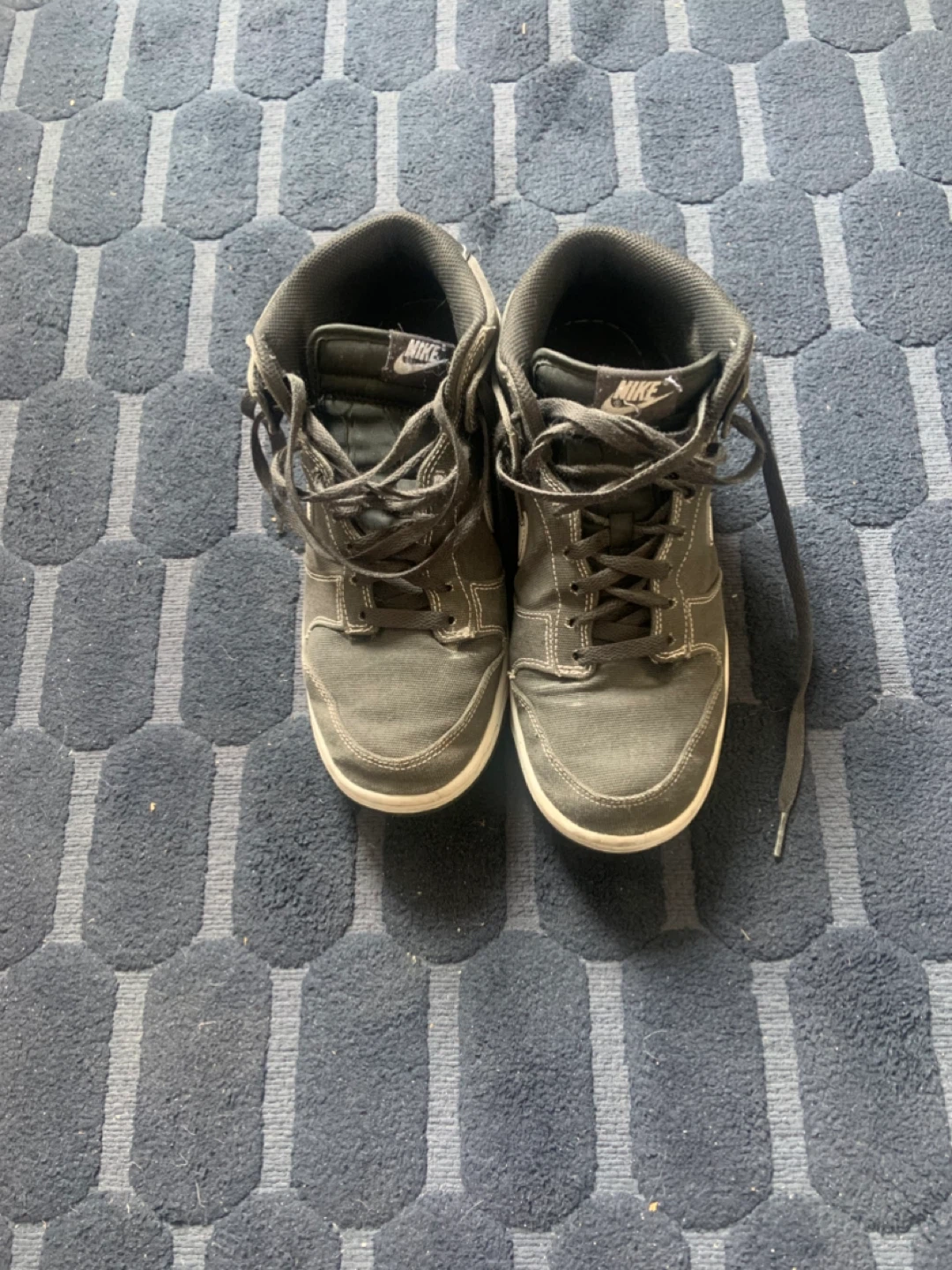 Nike Dunk High Top Sneakers Size 9