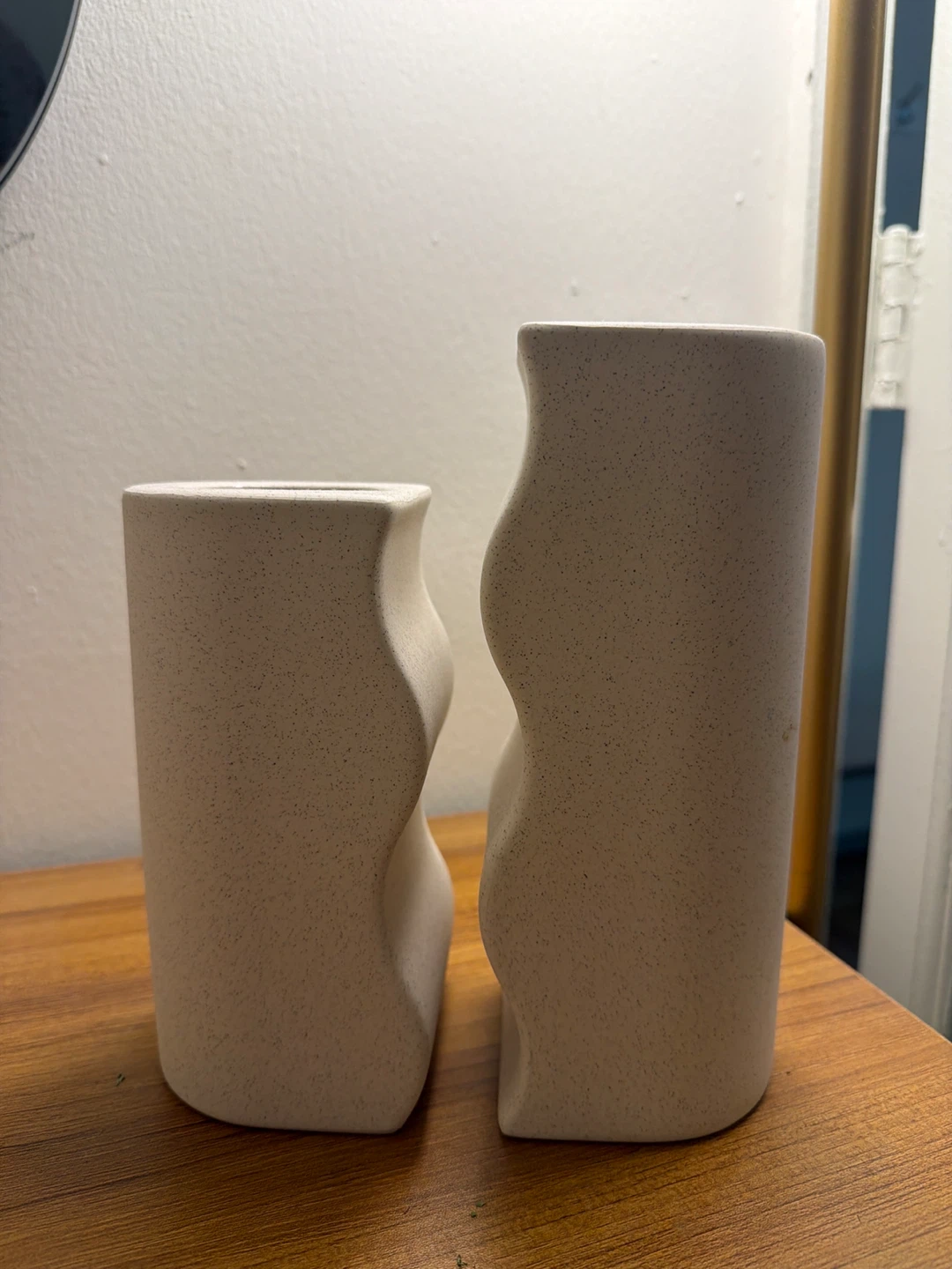 Set of 3 Modern Ceramic Vases + 1 Glass Vase - photo 4