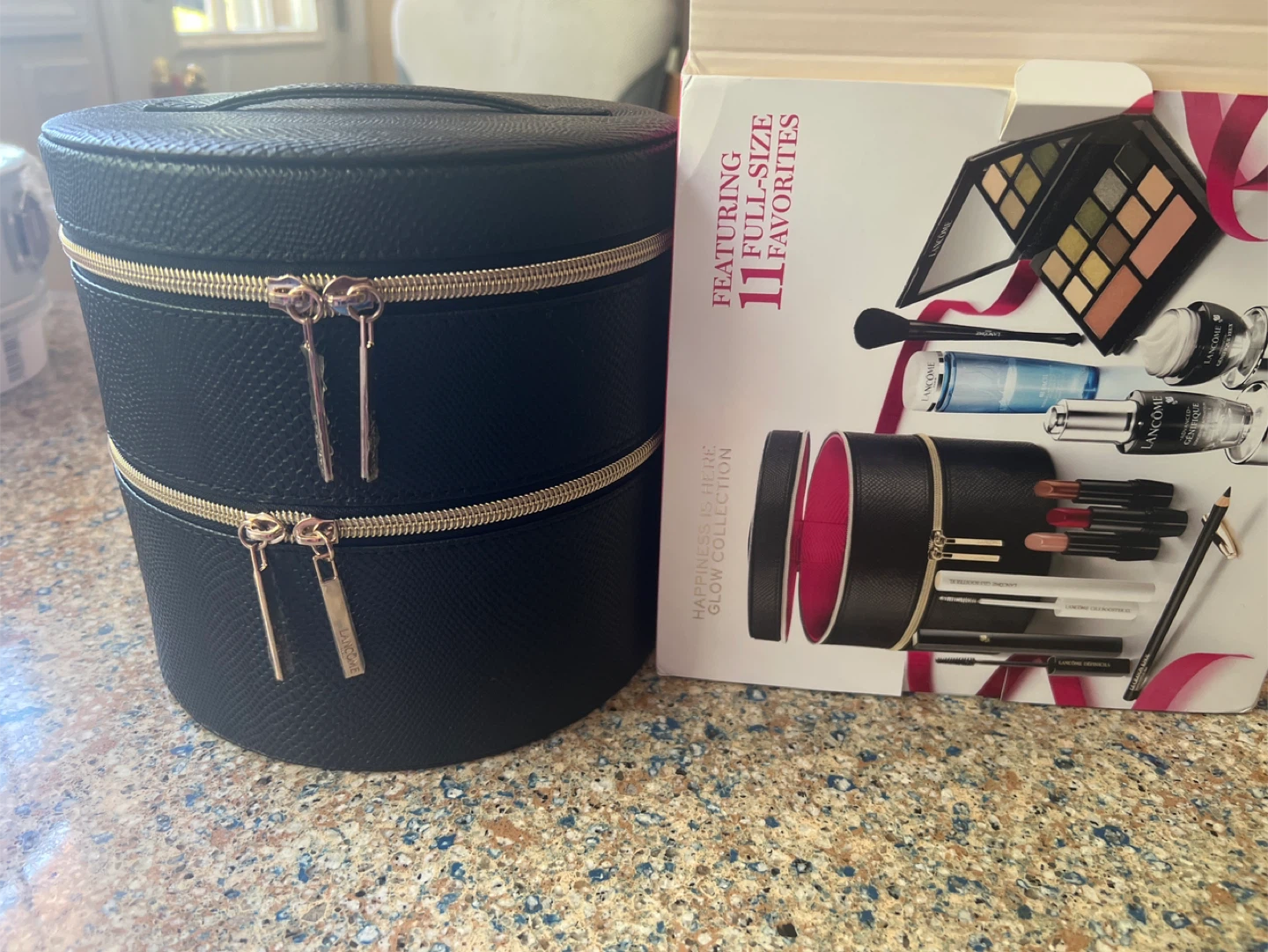 Lancôme Happiness Is Here Glow Collection Makeup Train Case Set - photo 5