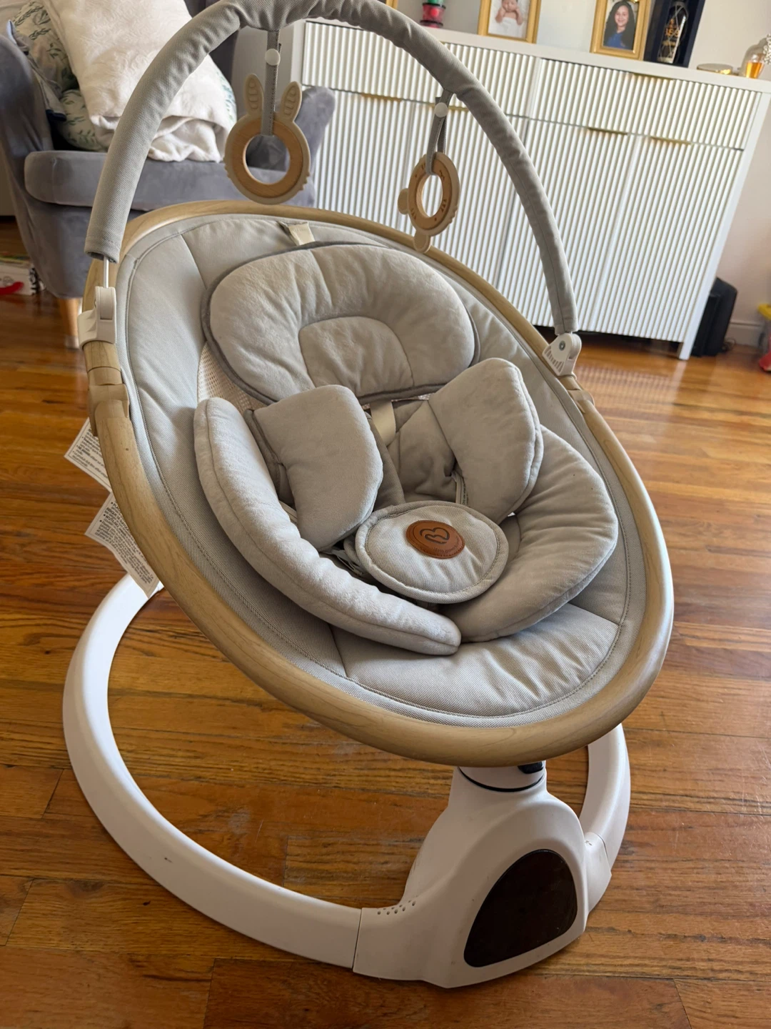 Light Grey Baby Rocker with Wood Trim - photo 5
