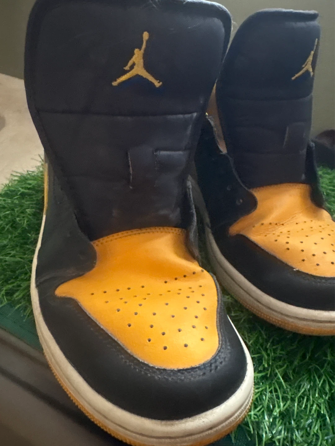 Jordan 1 Low Sneakers - Yellow & Black - photo 3