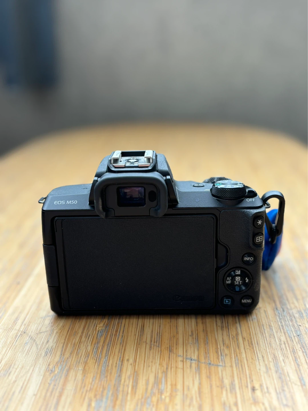 Canon EOS M50 Mirrorless Camera - photo 4