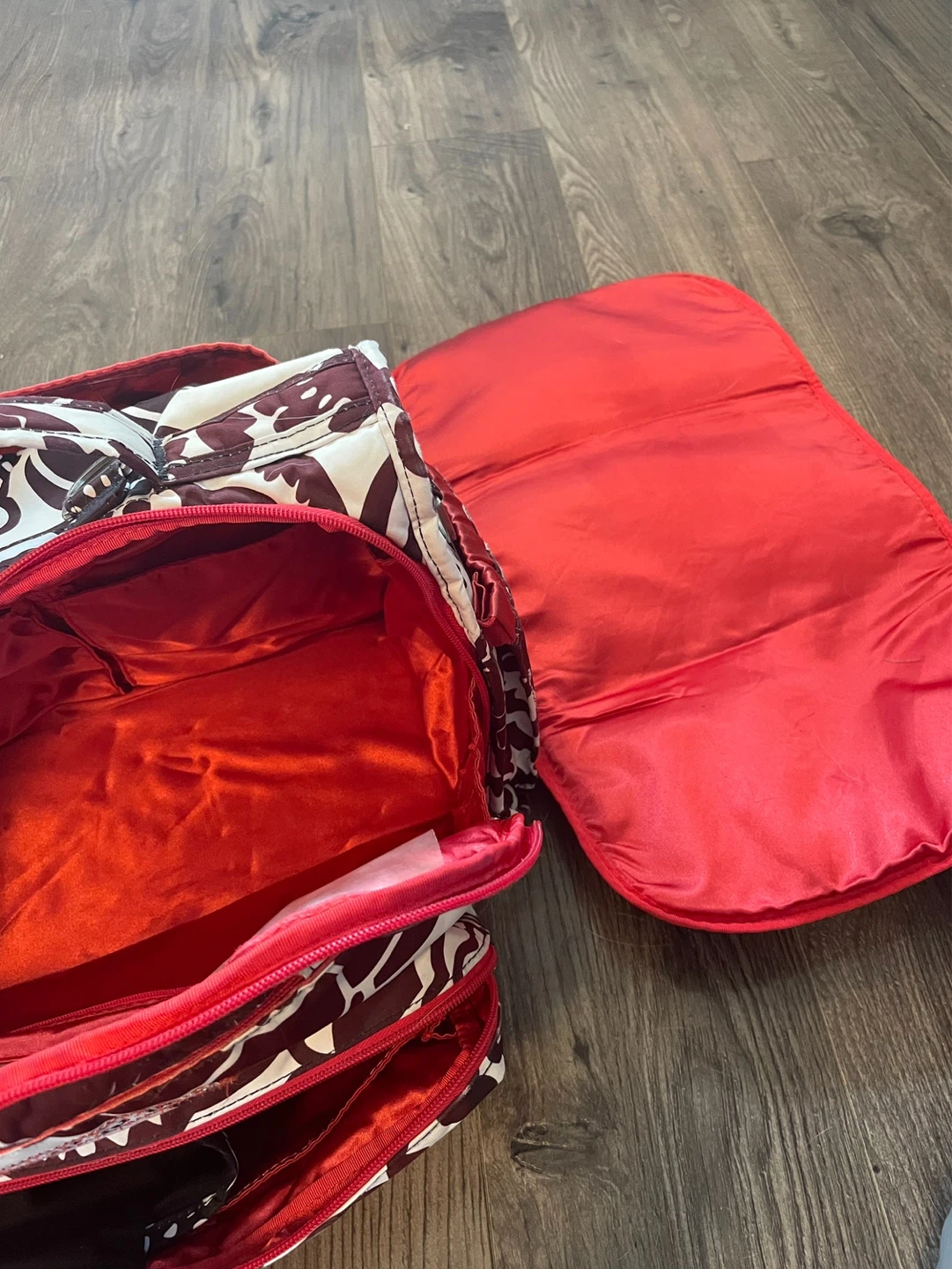 Ju-Ju-Be Diaper Bag Set with Changing Pad - photo 4