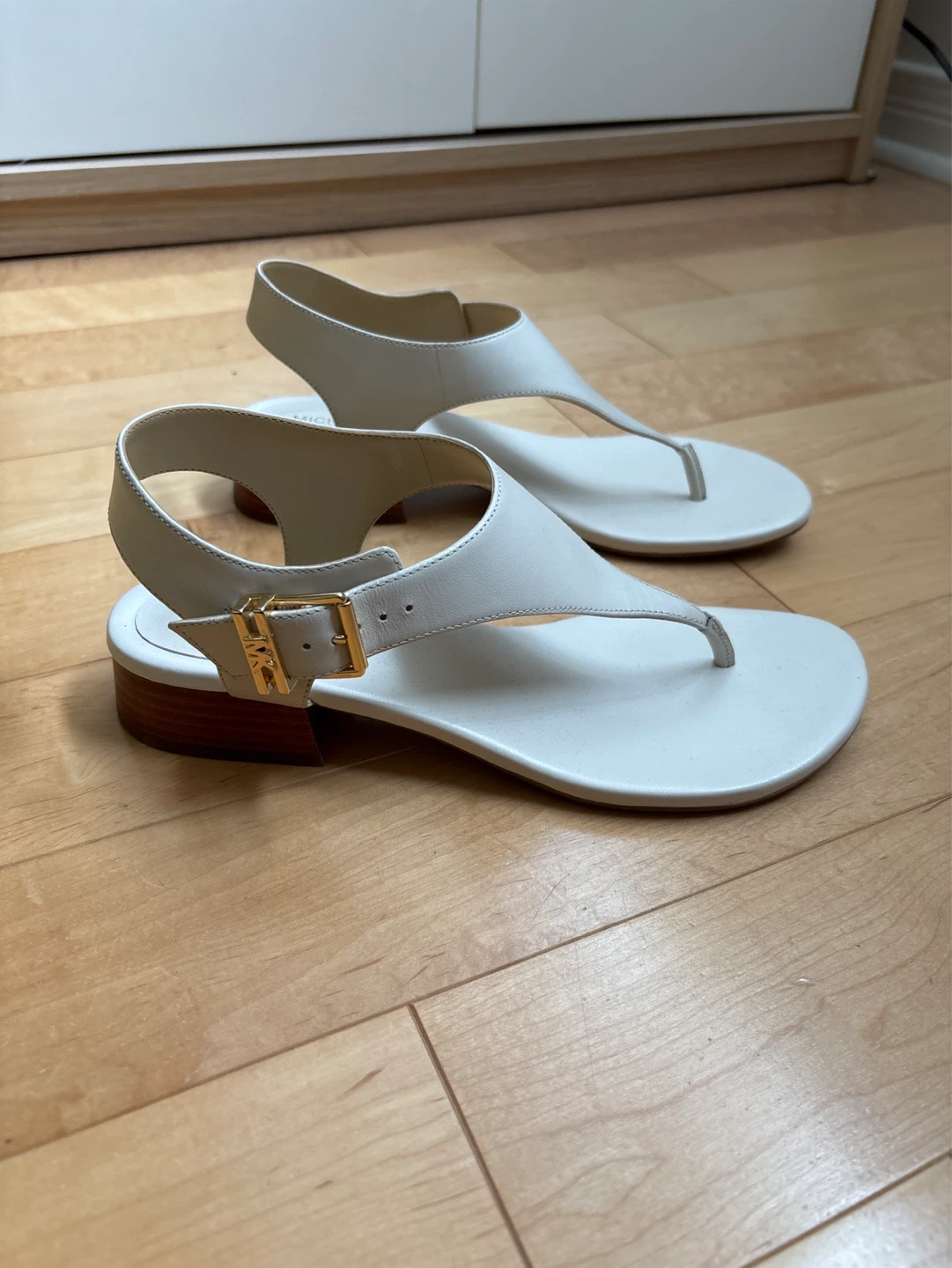 Sandales Michael Kors blanches pour femme - photo 2