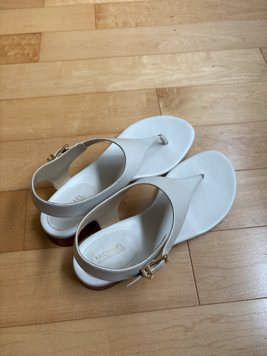 Sandales Michael Kors blanches pour femme