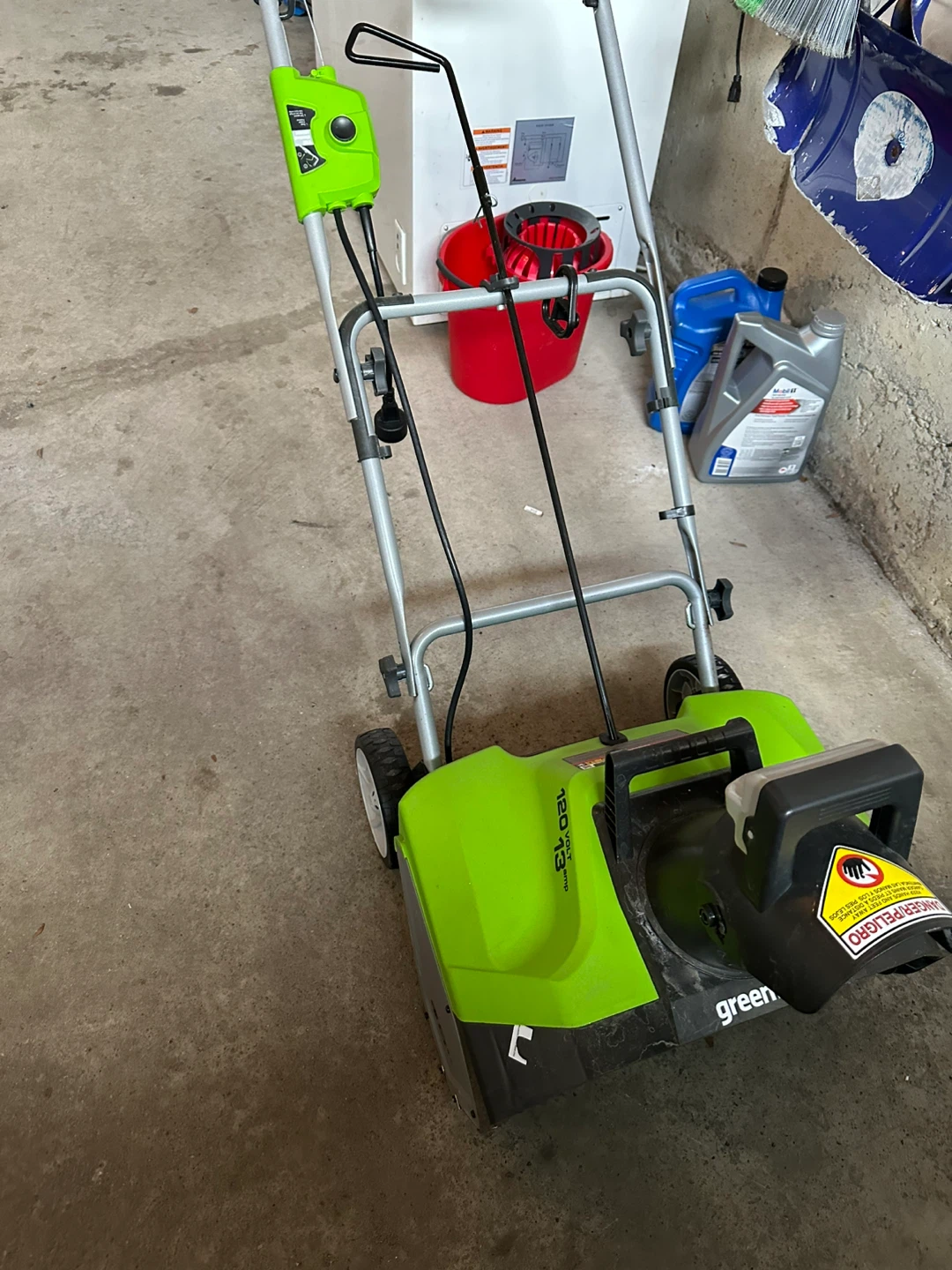 Greenworks 120 Volt 13 Amp Electric Snow Thrower