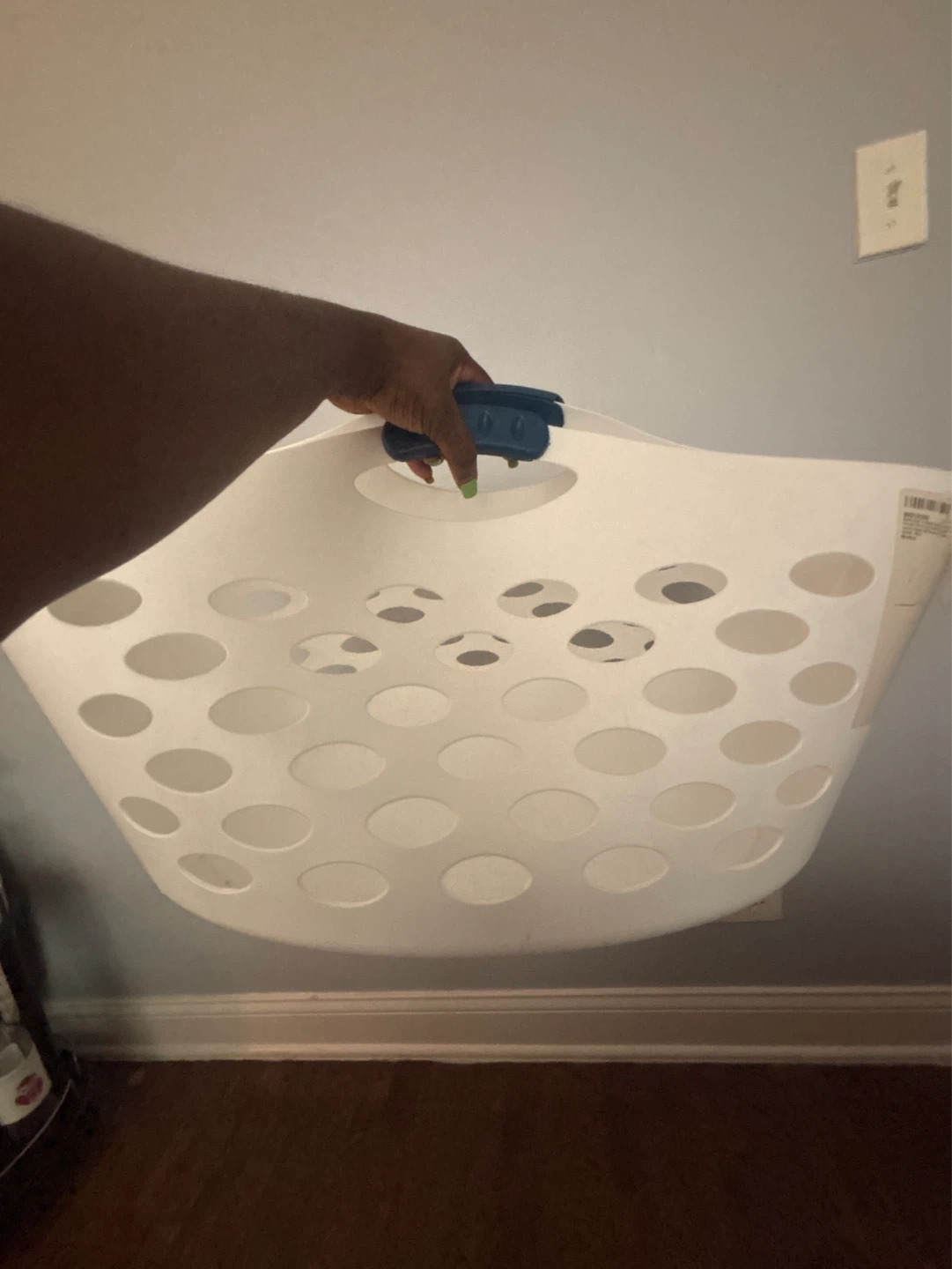 White Laundry Basket with Blue Handles - photo 2