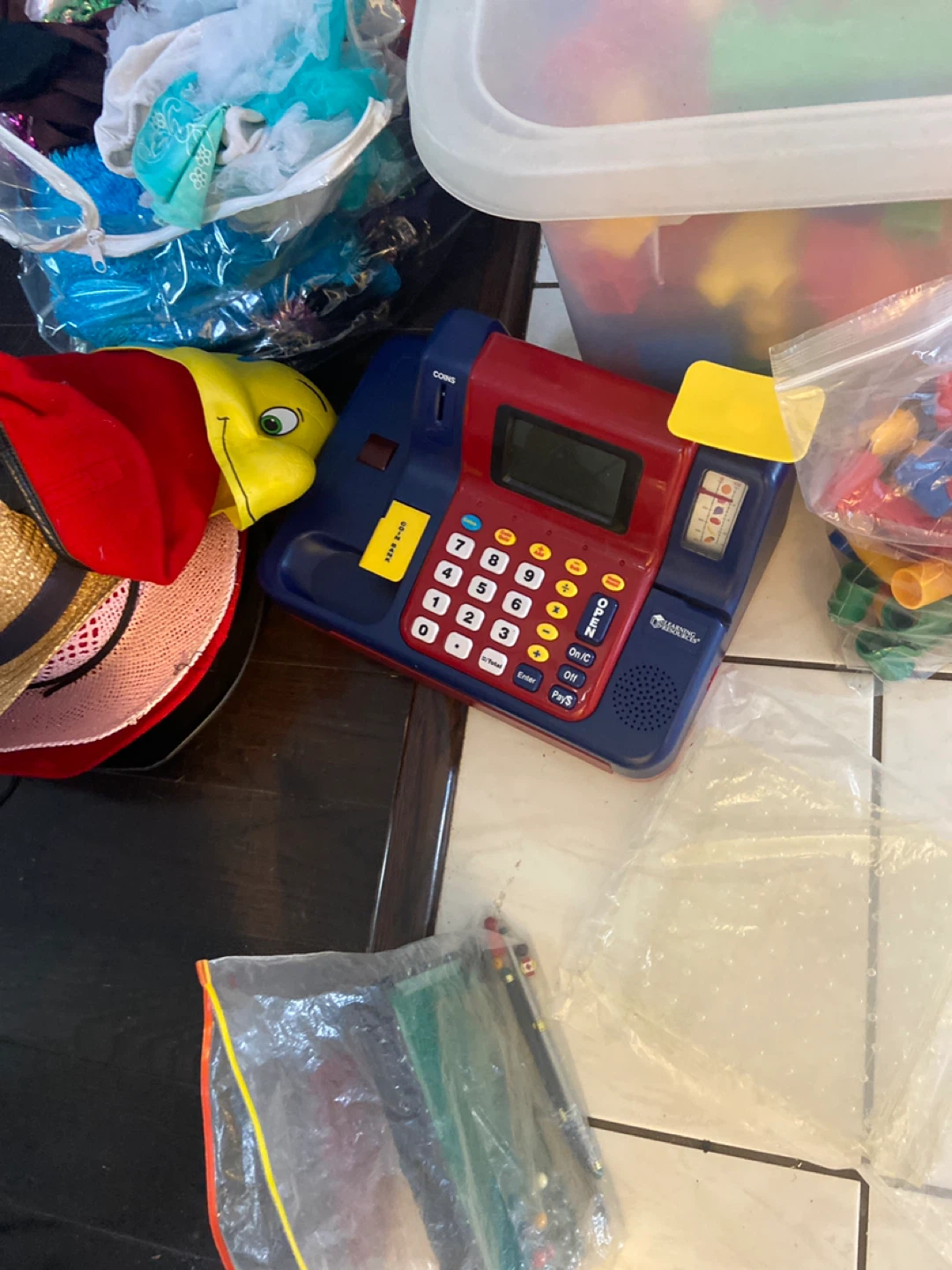 Day care stuff /book/ toys - photo 3