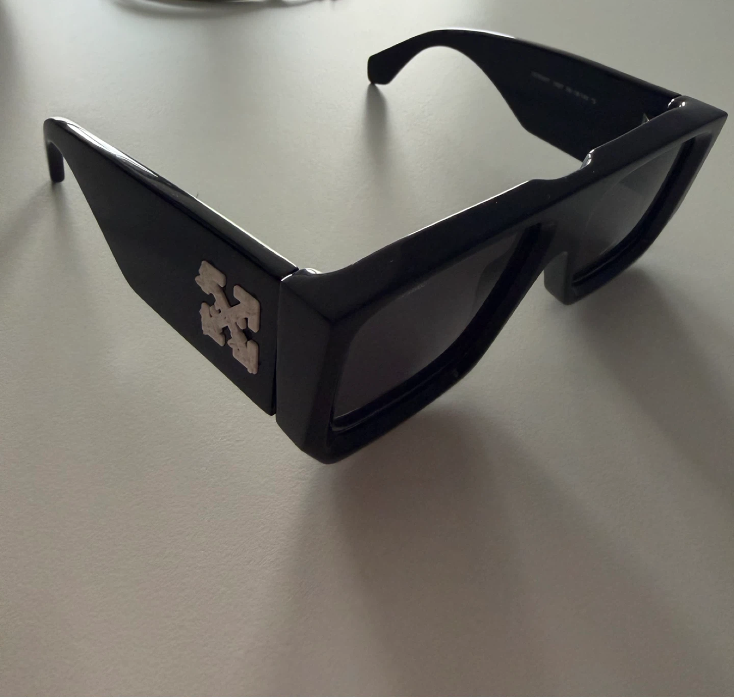 Off-White Black Sunglasses - photo 5