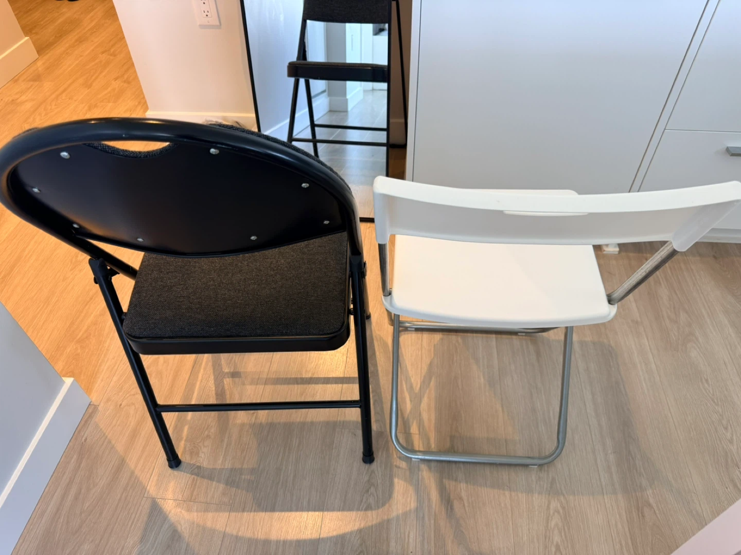 Chairs - photo 2