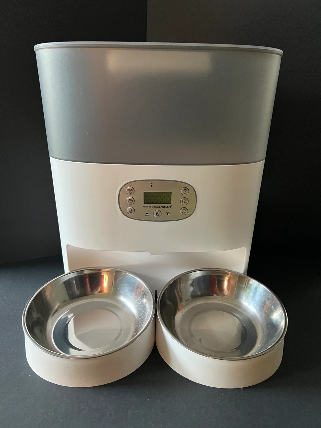 HoneyGuard Automatic Pet Feeder - photo 2