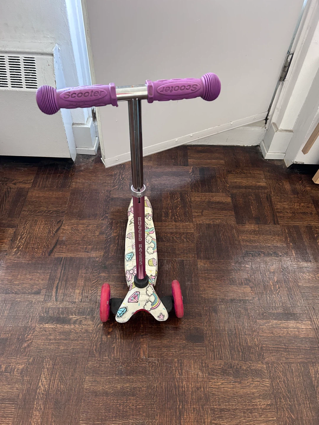 Girls scooter
