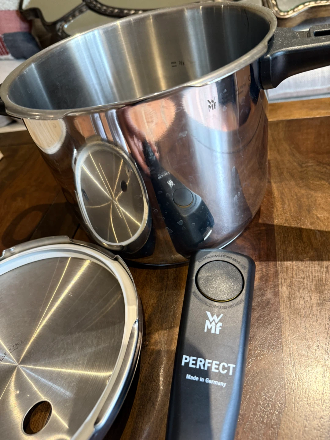 WMF "Perfect" Pressure Cooker - photo 2