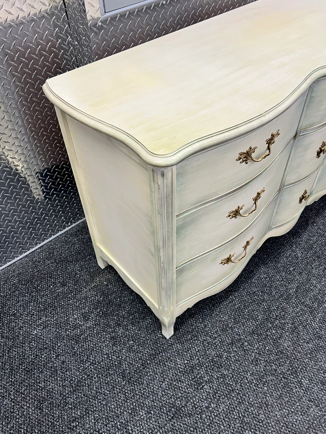 Bassett French Provincial Dresser - photo 3